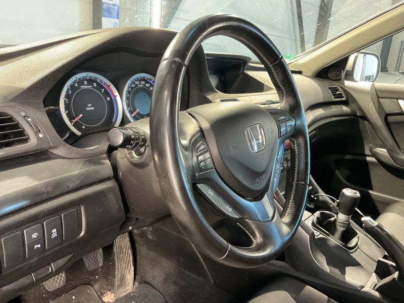 Honda Accord 2.0 Executive 2012 – снимка 29