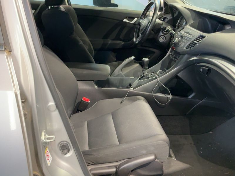 Honda Accord 2.0 Executive 2012 – снимка 16