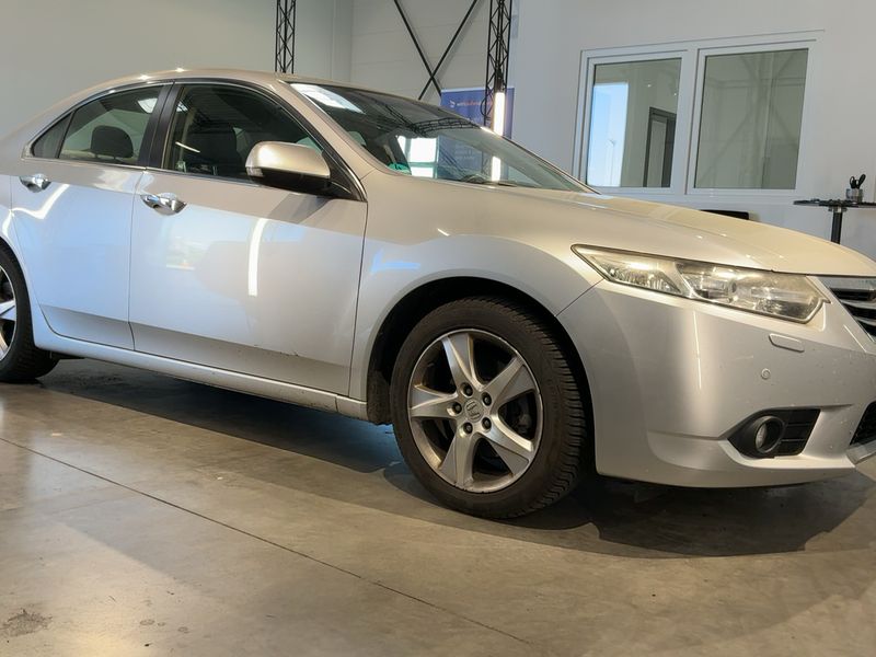 Honda Accord 2.0 Executive 2012 – снимка 12