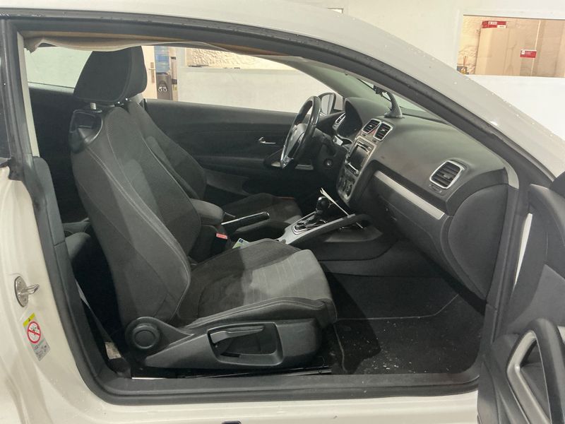 Volkswagen Scirocco 1.4 TSI 2009 – снимка 16