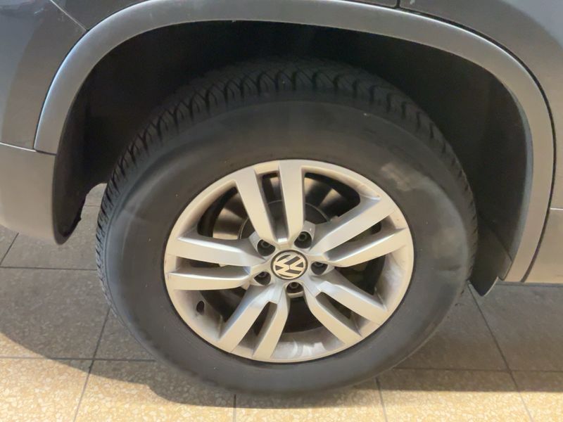Volkswagen Tiguan 2.0 TDI Trend & Fun BlueMotion Tech 2016 – снимка 9