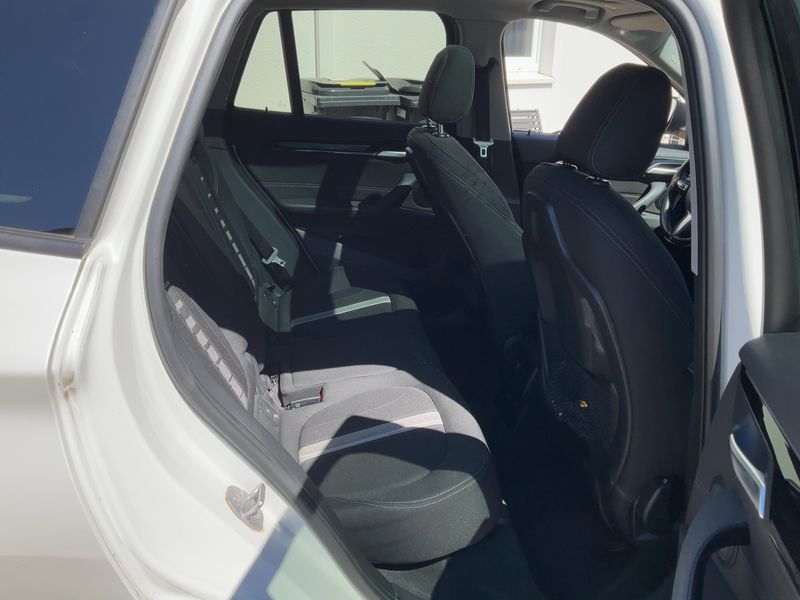 BMW X1 xDrive 20i Sport Line 2016 – снимка 19