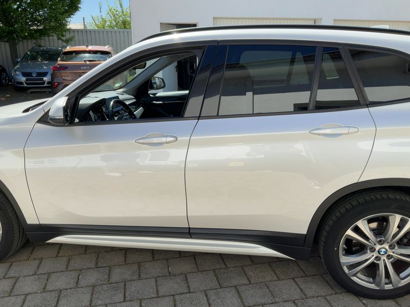 BMW X1 xDrive 20i Sport Line 2016 – снимка 4