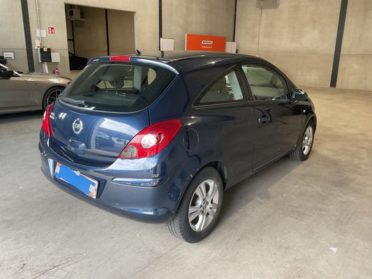 Opel Corsa 1.2 Satellite 2011 – снимка 2