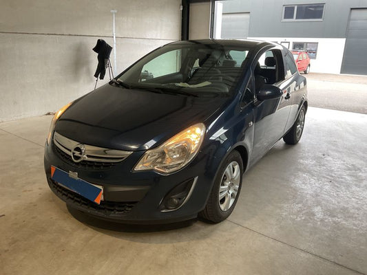 Opel Corsa 1.2 Satellite 2011 – снимка 1
