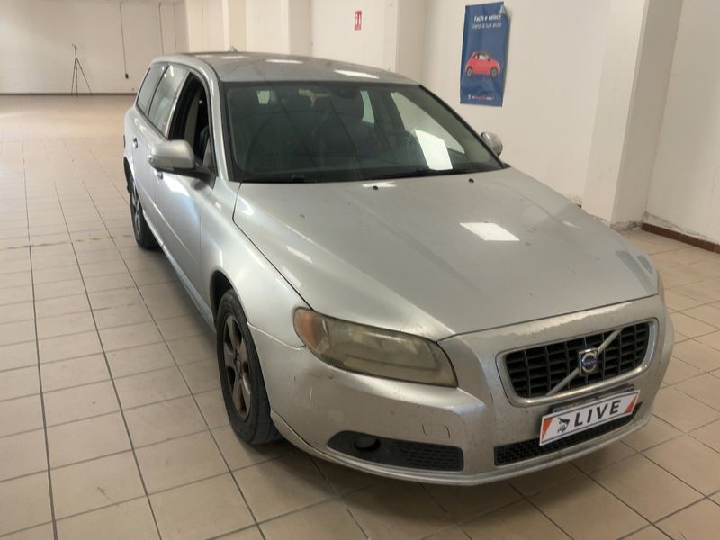 Volvo V70 2.0 D3 Momentum 2008 – снимка 12