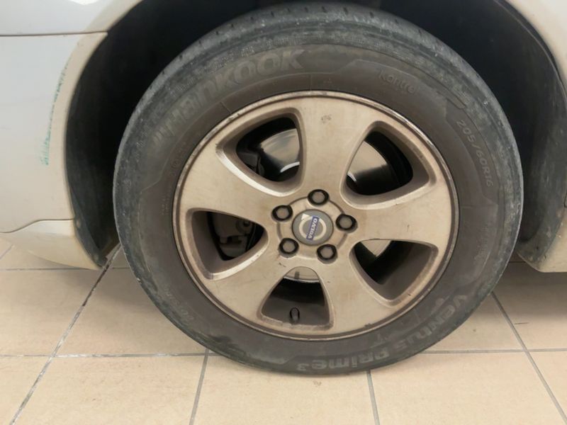 Volvo V70 2.0 D3 Momentum 2008 – снимка 3