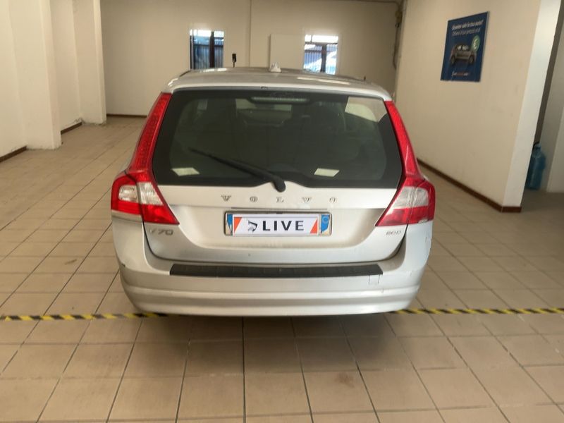 Volvo V70 2.0 D3 Momentum 2008 – снимка 7