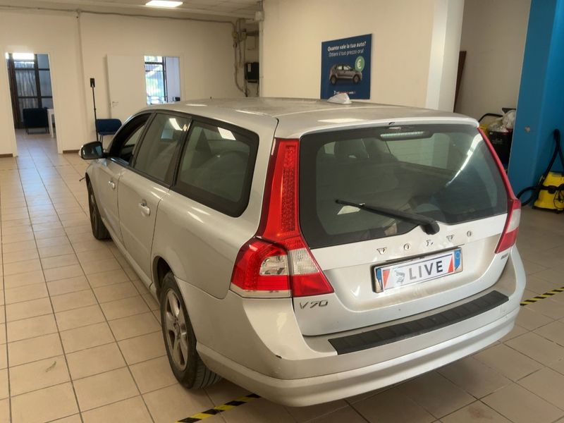 Volvo V70 2.0 D3 Momentum 2008 – снимка 6