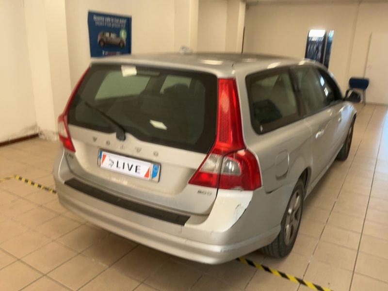 Volvo V70 2.0 D3 Momentum 2008 – снимка 8
