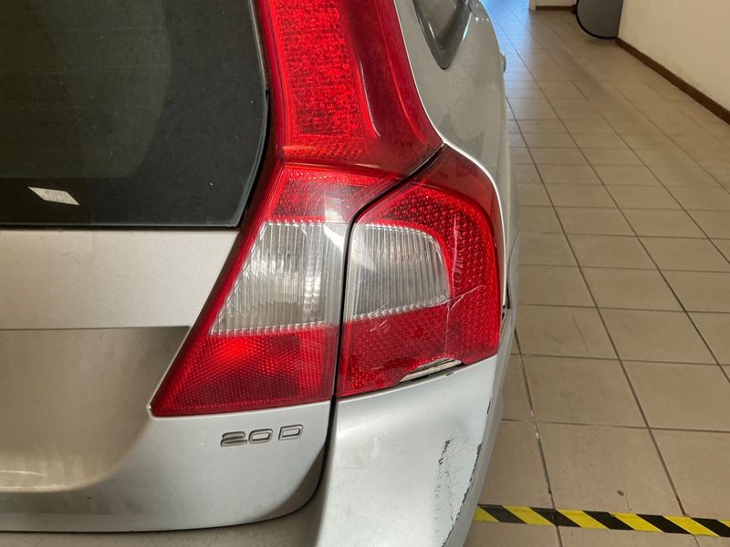 Volvo V70 2.0 D3 Momentum 2008 – снимка 38