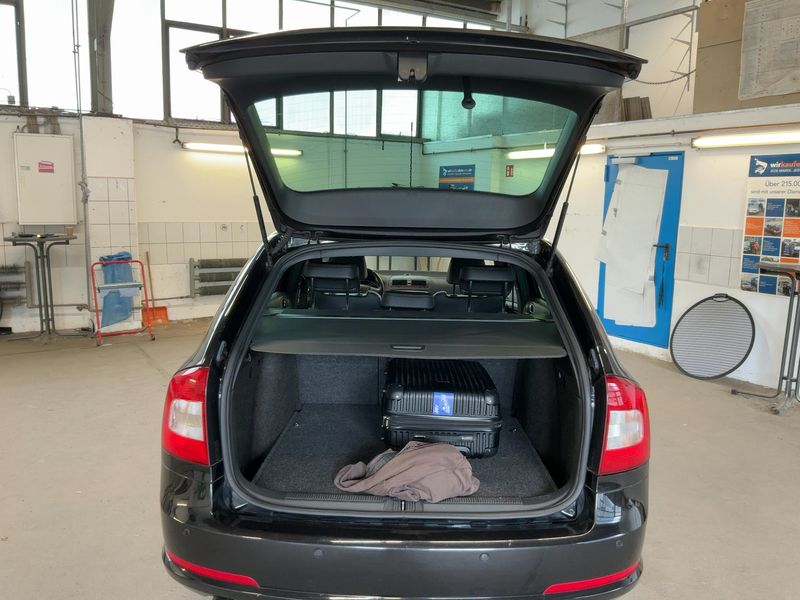 Skoda Octavia 2.0 TDI RS 2010 – снимка 10