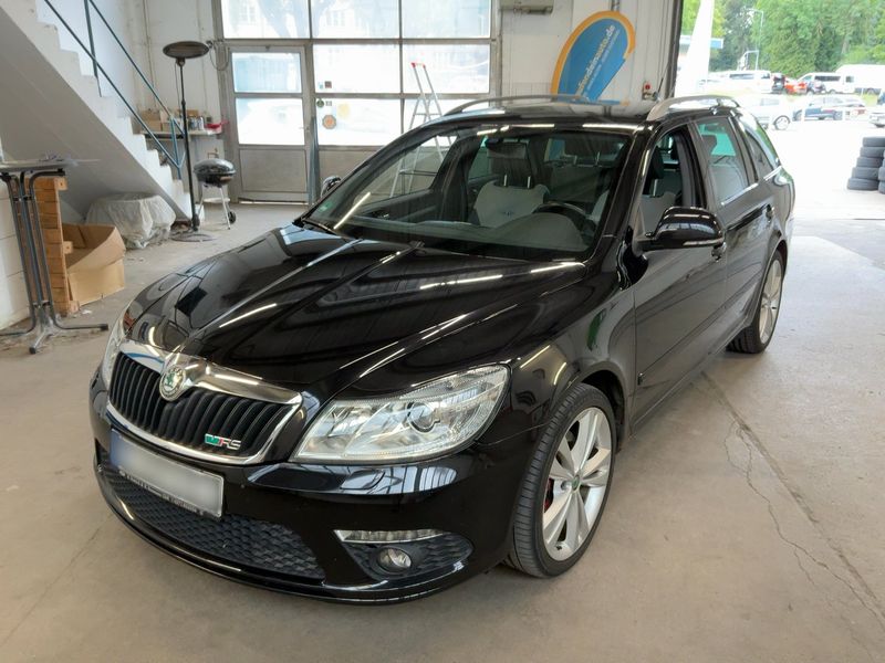 Skoda Octavia 2.0 TDI RS 2010 – снимка 1