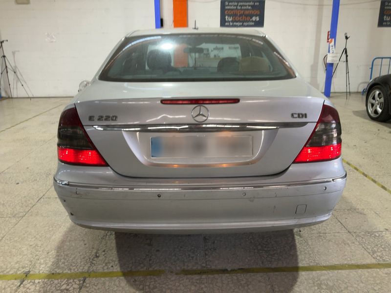 Mercedes-Benz E-Klasse E 220 CDI Avantgarde 2006 – снимка 5