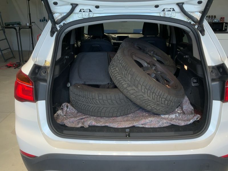 BMW X1 sDrive 20i Advantage 2017 – снимка 16