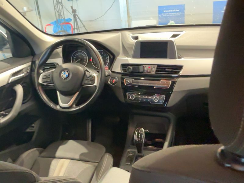 BMW X1 sDrive 20i Advantage 2017 – снимка 18
