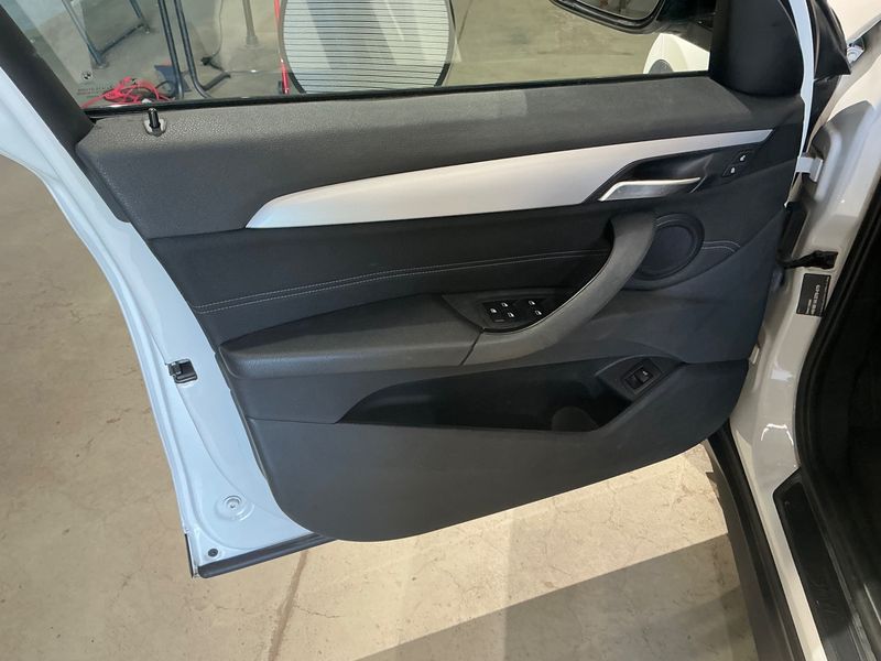 BMW X1 sDrive 20i Advantage 2017 – снимка 26