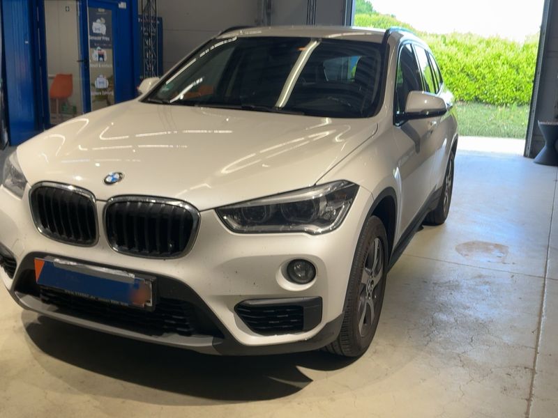 BMW X1 sDrive 20i Advantage 2017 – снимка 1