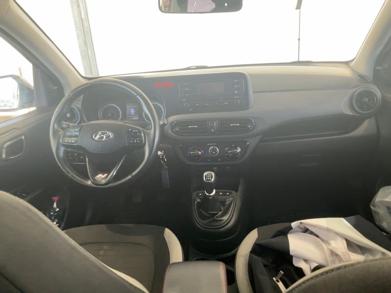 Hyundai i10 1.0 Tech 2022 – снимка 17