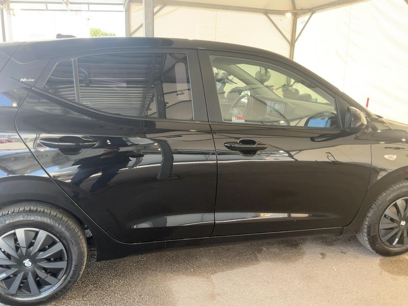 Hyundai i10 1.0 Tech 2022 – снимка 10