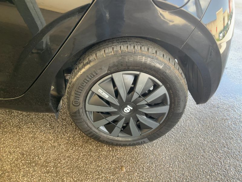 Hyundai i10 1.0 Tech 2022 – снимка 5