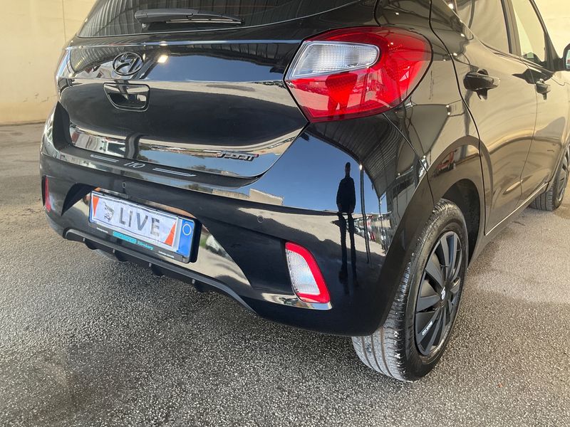 Hyundai i10 1.0 Tech 2022 – снимка 29