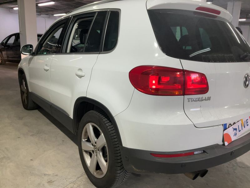 Volkswagen Tiguan 2.0 TSI 4Motion Sport 2015 – снимка 6