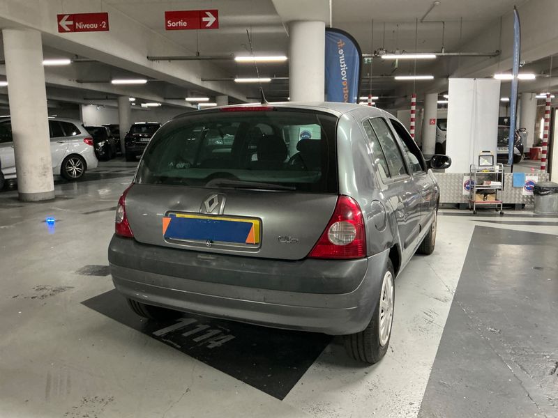 Renault Clio 1.2 Authentique 2003 – снимка 2