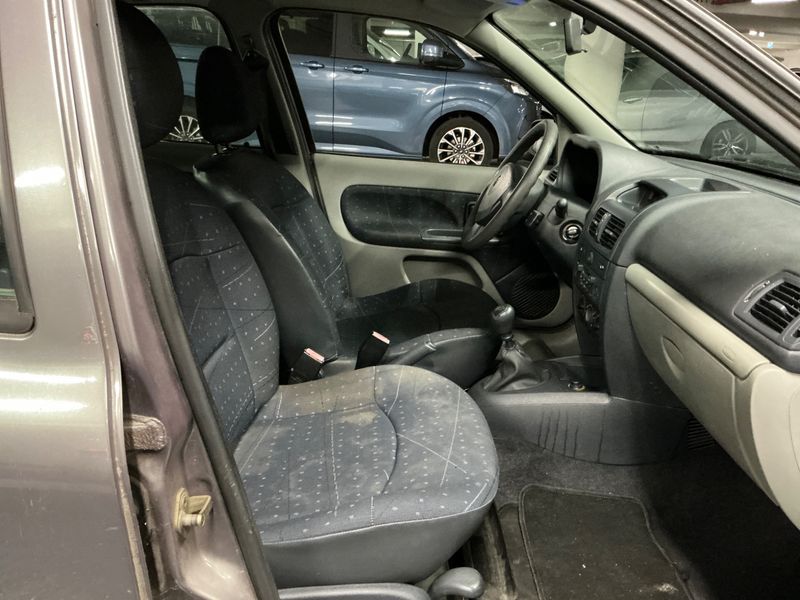 Renault Clio 1.2 Authentique 2003 – снимка 3
