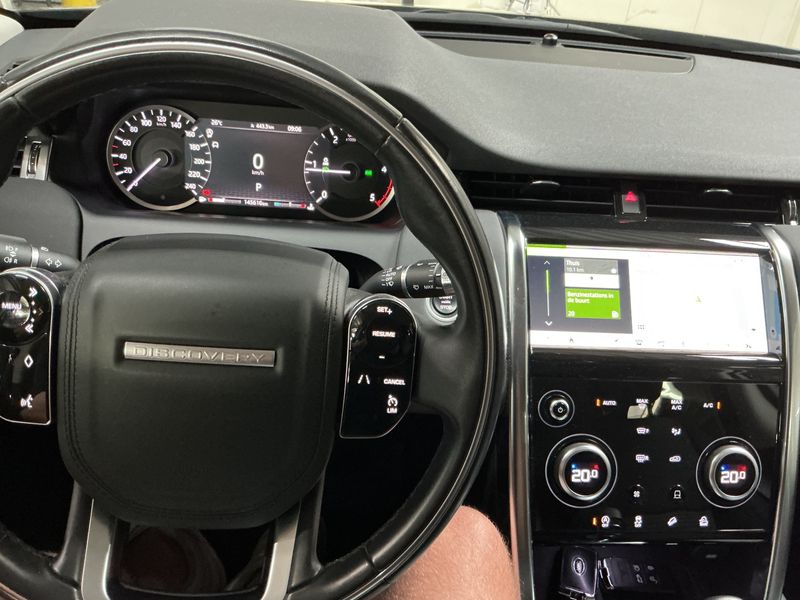 Land Rover Discovery Sport 2.0 Td4 Mild-Hybrid AWD 2020 – снимка 18