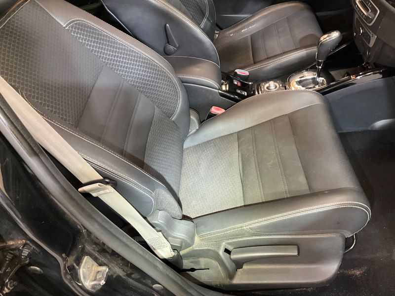 Renault Megane 1.5 dCi BOSE Edition 2014 – снимка 25