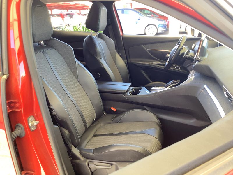 Peugeot 3008 1.5 Blue-HDi Allure Pack 2022 – снимка 16