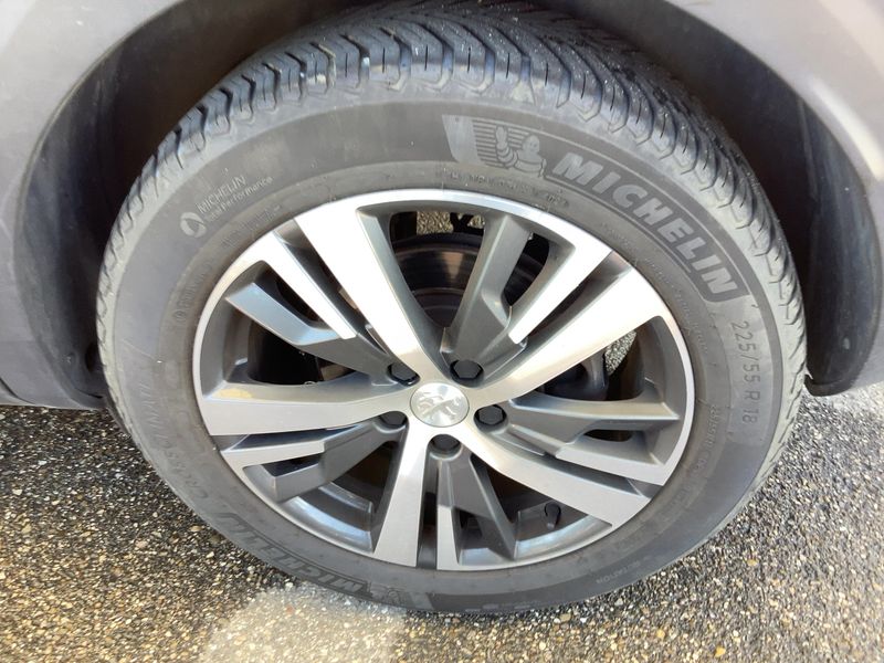 Peugeot 3008 1.5 Blue-HDi Allure Pack 2022 – снимка 5