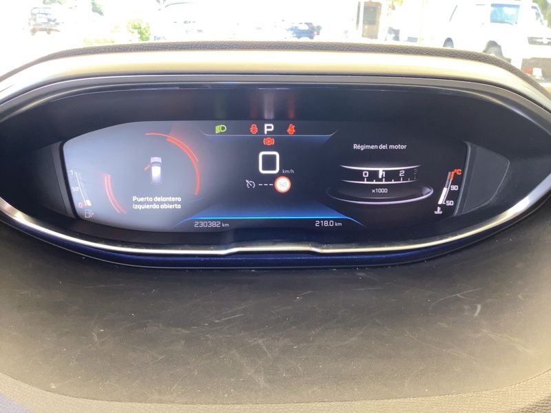 Peugeot 3008 1.5 Blue-HDi Allure Pack 2022 – снимка 18