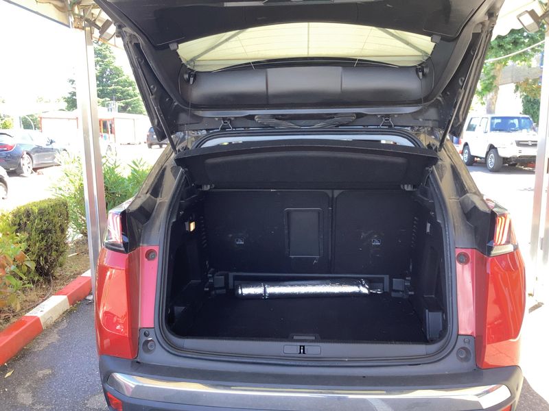 Peugeot 3008 1.5 Blue-HDi Allure Pack 2022 – снимка 15