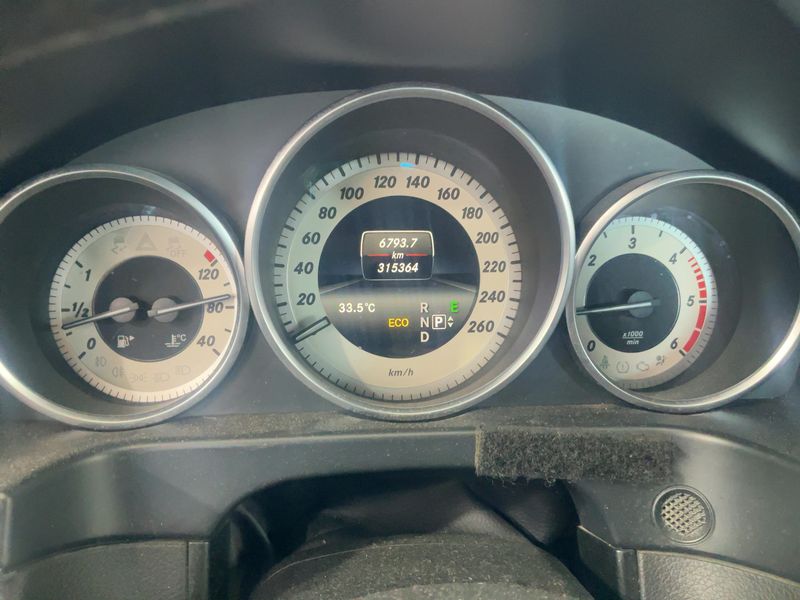 Mercedes-Benz E-Klasse E 220 CDI BlueEfficiency Avantgarde 2014 – снимка 13
