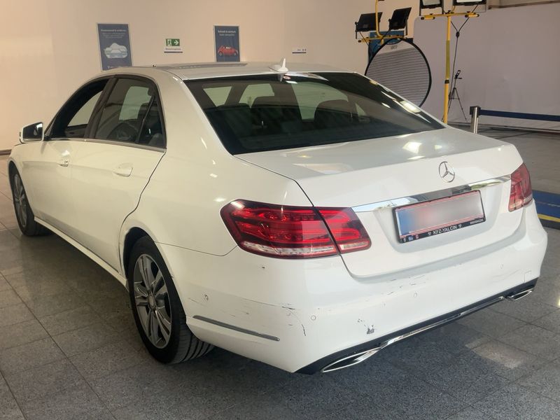 Mercedes-Benz E-Klasse E 220 CDI BlueEfficiency Avantgarde 2014 – снимка 3