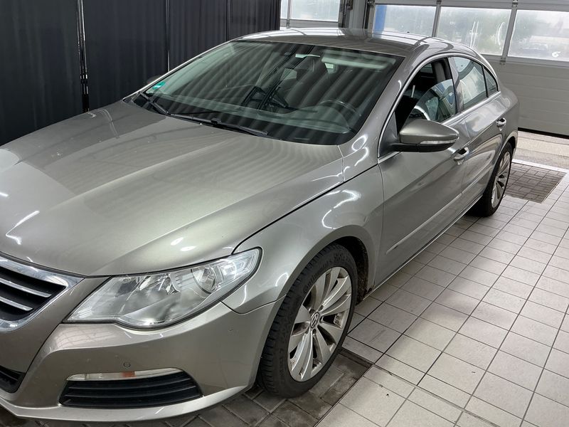 Volkswagen Passat CC 2.0 TDI BlueMotion Tech 2011 – снимка 2