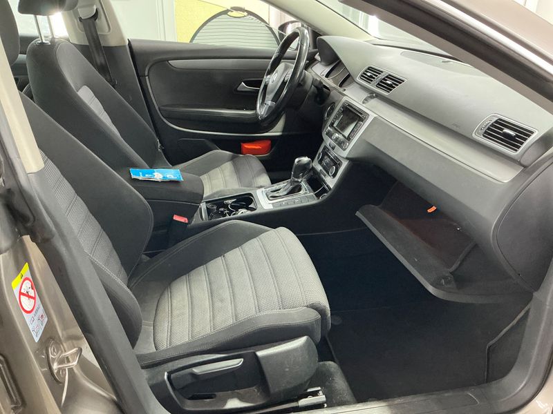 Volkswagen Passat CC 2.0 TDI BlueMotion Tech 2011 – снимка 17