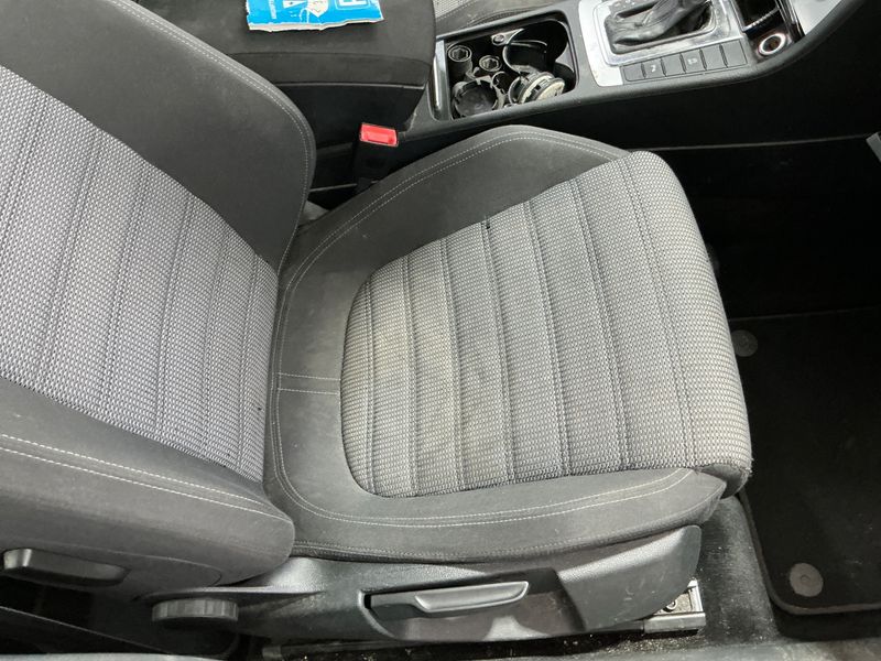 Volkswagen Passat CC 2.0 TDI BlueMotion Tech 2011 – снимка 24