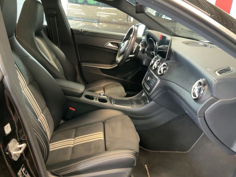 Mercedes-Benz CLA-Klasse CLA 250 Shooting Brake 4Matic AMG Line 2017 – снимка 17