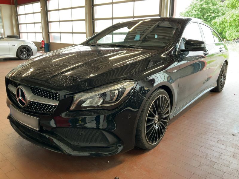 Mercedes-Benz CLA-Klasse CLA 250 Shooting Brake 4Matic AMG Line 2017 – снимка 1