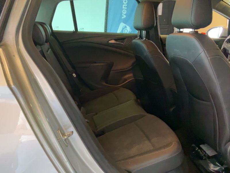 Opel Astra 1.6 CDTI 2016 – снимка 14