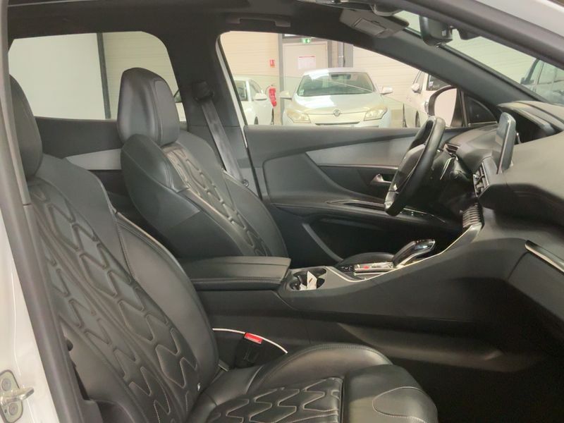 Peugeot 3008 1.6 Hybrid 4 300 GT 2020 – снимка 16
