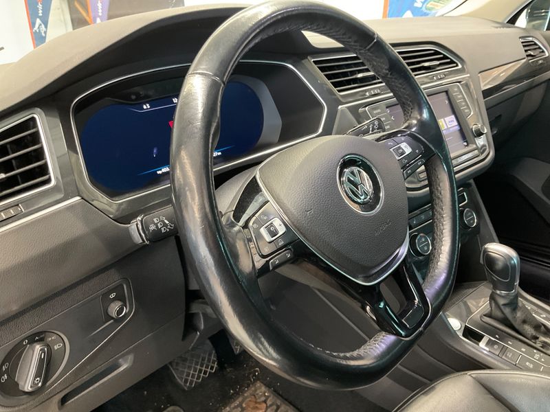 Volkswagen Tiguan 2.0 TDI Highline 4Motion BlueMotion Tech 2017 – снимка 34