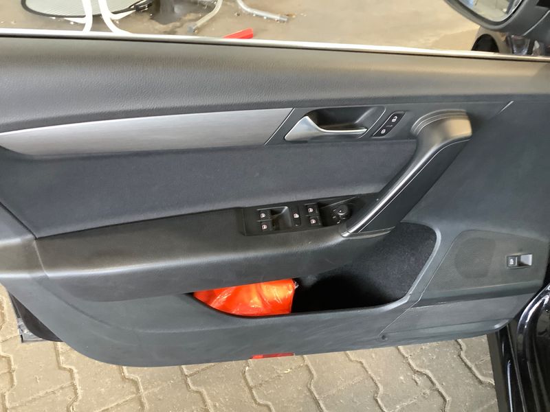 Volkswagen Passat 2.0 TDI Comfortline BlueMotion Tech 2013 – снимка на щета