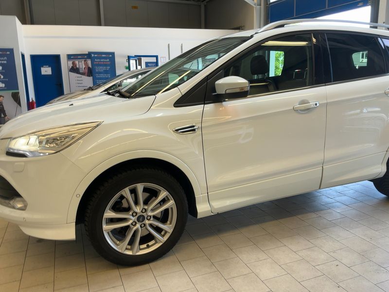 Ford Kuga 2.0 TDCi Individual 2015 – снимка 2