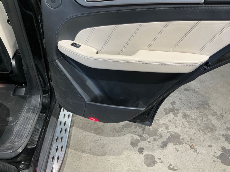 Mercedes-Benz M-Klasse ML 63 AMG 2015 – снимка 22
