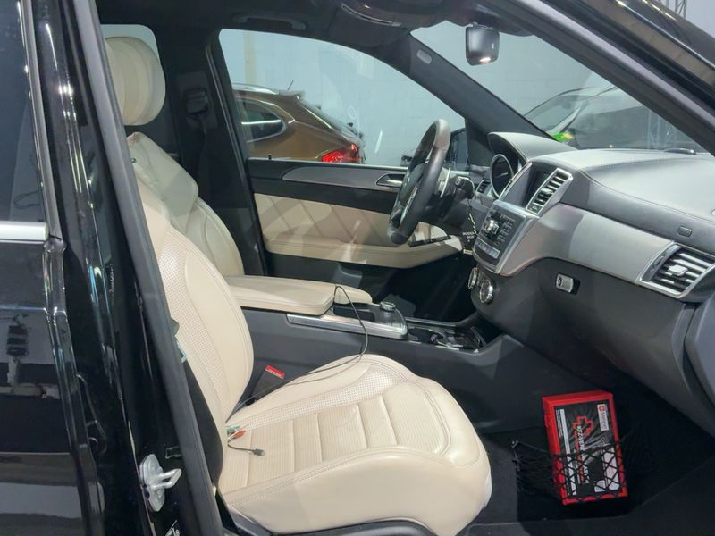 Mercedes-Benz M-Klasse ML 63 AMG 2015 – снимка 16