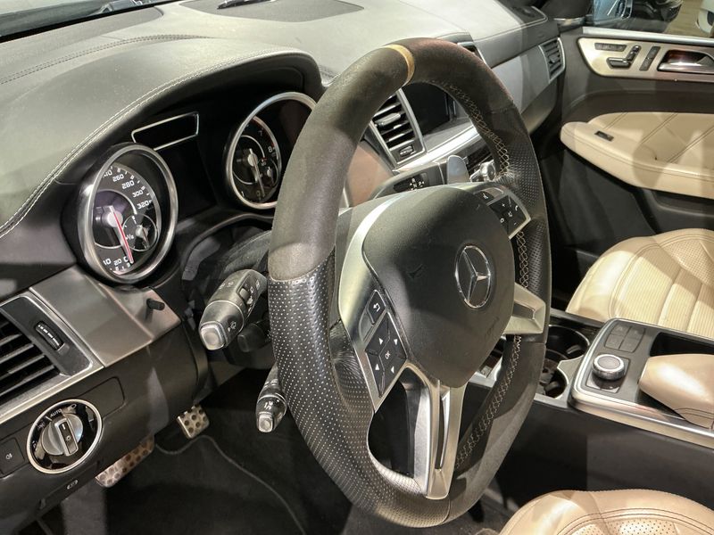 Mercedes-Benz M-Klasse ML 63 AMG 2015 – снимка 28